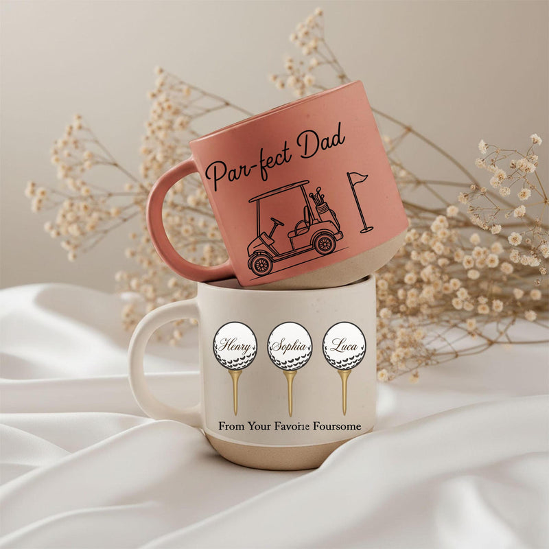 Personalisierte Golf-Tasse „Par-fect Dad“ mit Kindernamen auf Golfbällen
