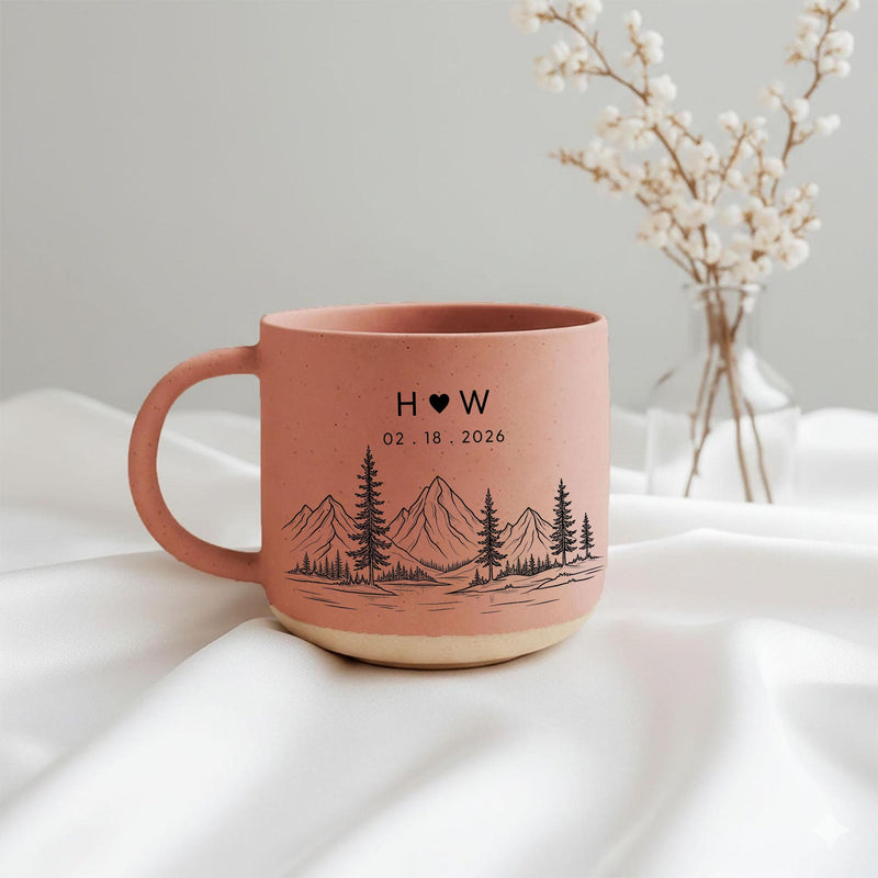 Personalisierte Paartasse mit Initialen, Herz und Datum