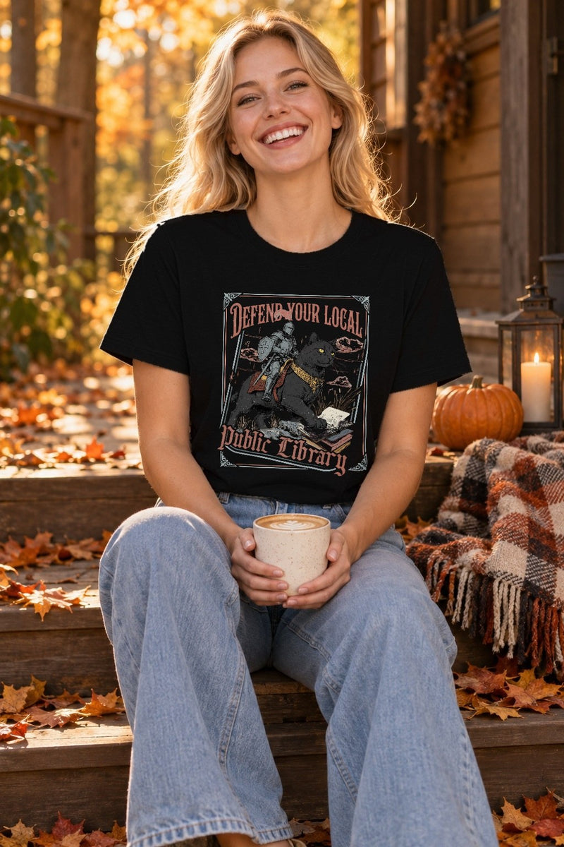 Bibliotheks-Shirt „Defend Your Local Public Library“