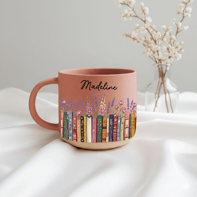 Bücher-Tasse mit Wildblumen und Namen