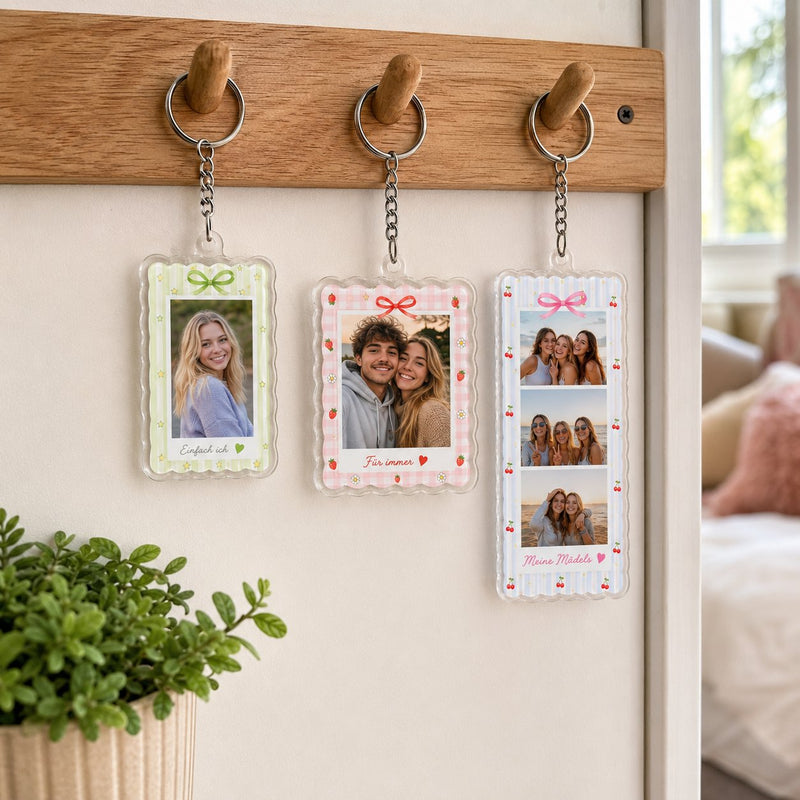 Foto-Schlüsselanhänger personalisiert mit Fotostreifen und Wunschtext