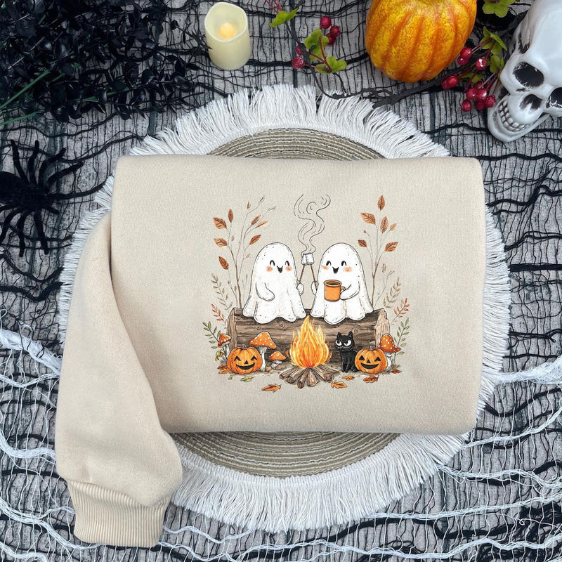 Herbst Pullover mit Geistern am Lagerfeuer