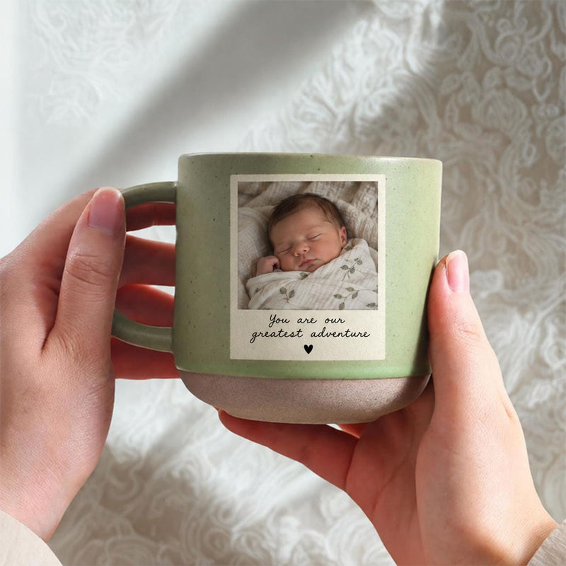 Personalisierte Fototasse im Polaroid-Look mit Wunschtext