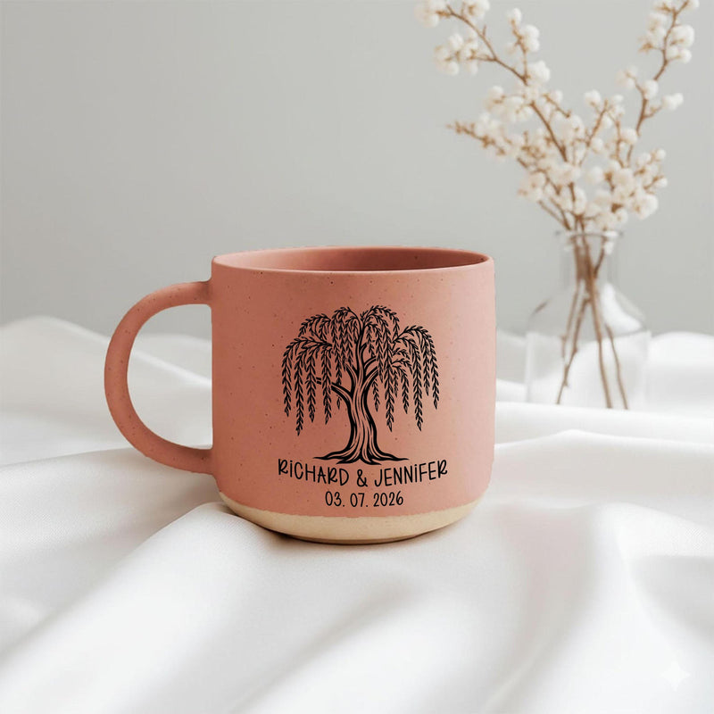 Personalisierte Tasse mit Trauerweide, Namen und Datum