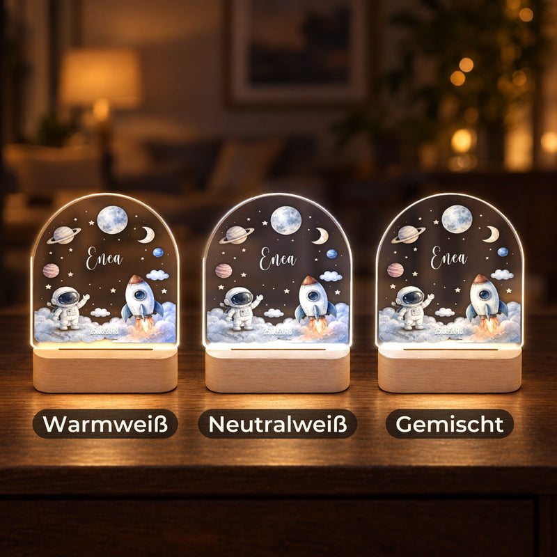 Weltraum Nachtlicht mit Namen und Datum