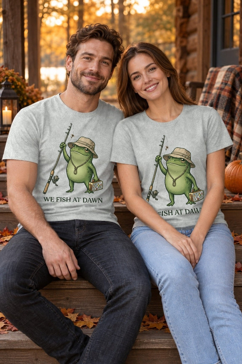 Angler T-Shirt Frosch „We fish at dawn“