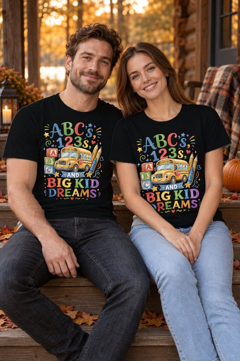 Schulanfang Shirt „ABC’s, 123’s and Big Kid Dreams“ mit Schulbus und …