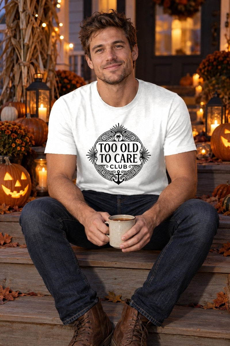 Lustiges T-Shirt „Too Old to Care Club – My Give a Damn Is Broken“ mit …