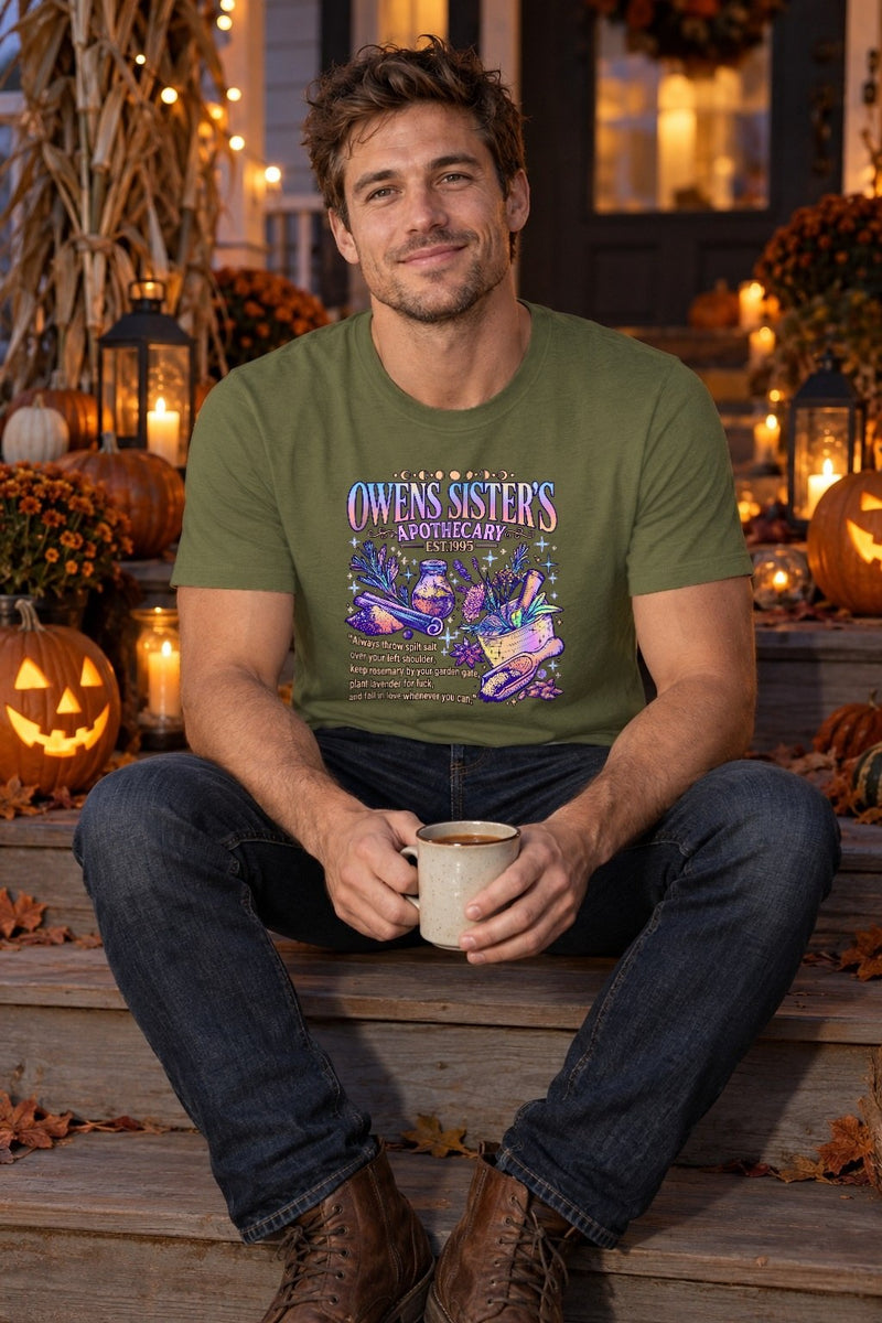 Hexen-Shirt „Owens Sisters Apothecary“ mit Kräutern und Zaubertrank