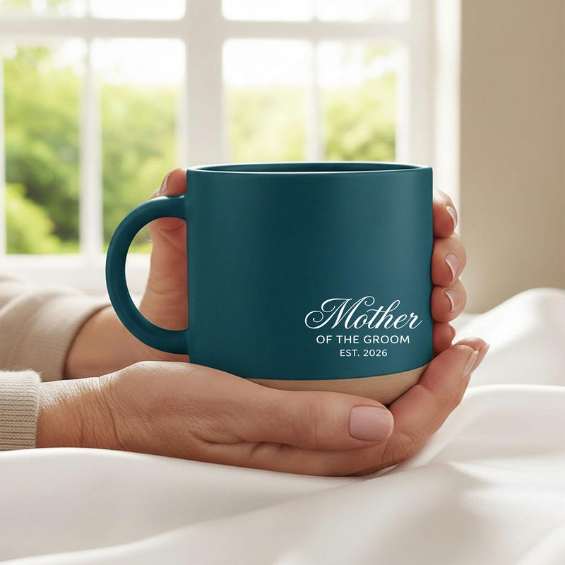 Matte Tasse „Mother of the Groom“ mit Hochzeitsjahr