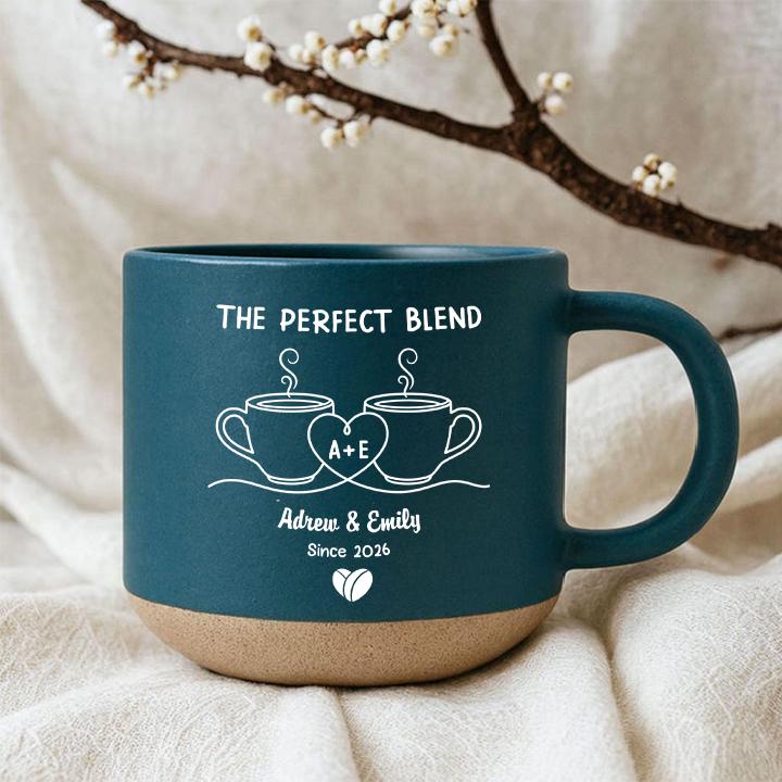 Pärchen-Tasse personalisiert „The Perfect Blend“ mit Initialen, Namen und Jahr