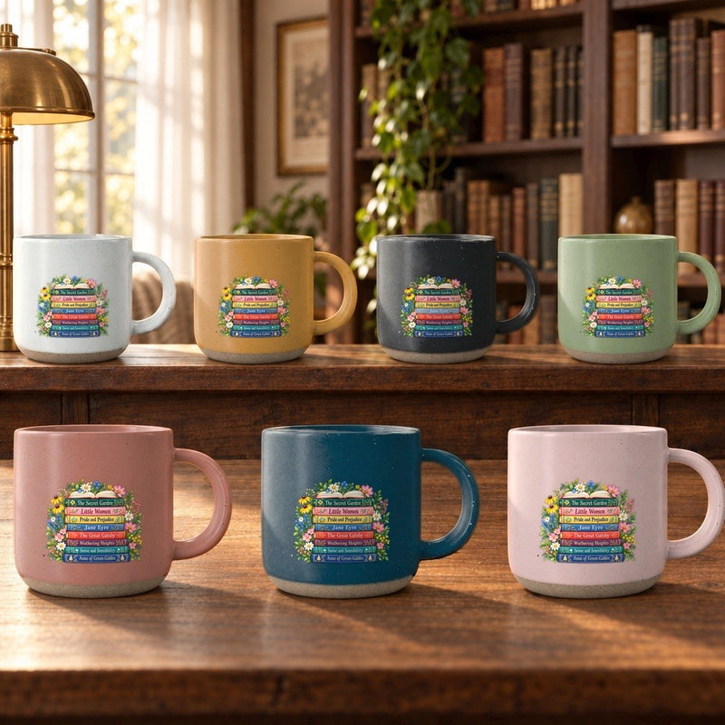 Bücher Tasse mit Bücherstapel und Wildblumen