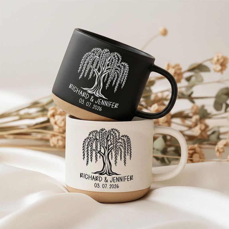 Personalisierte Tasse mit Trauerweide, Namen und Datum