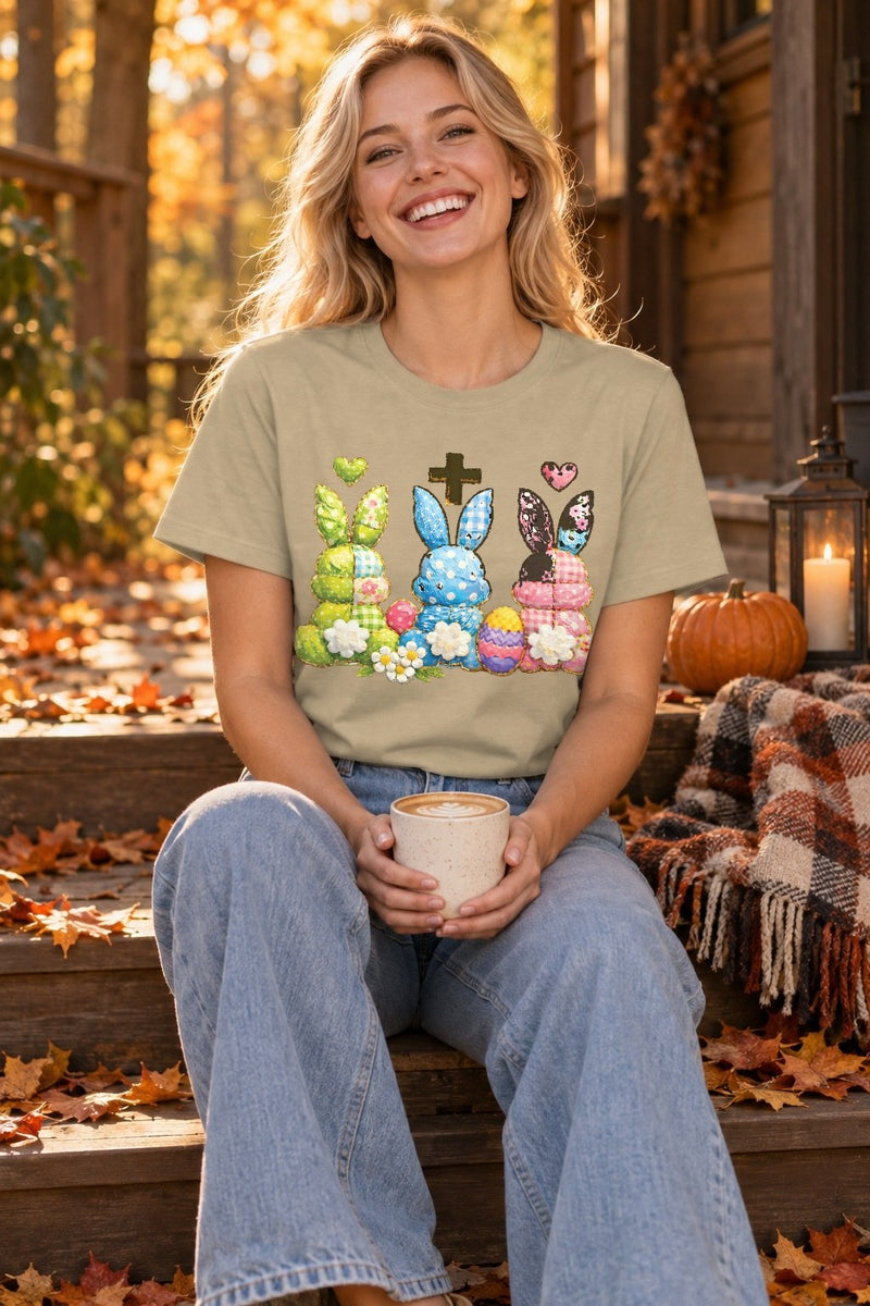 Christliches Oster T-Shirt drei Patchwork-Hasen mit Kreuz und Herz