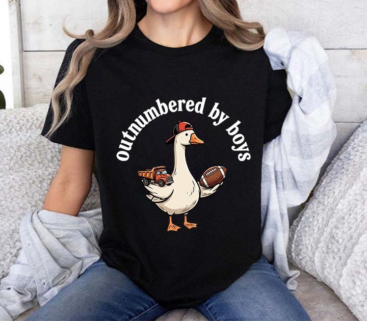 Mama Shirt „Outnumbered by boys“