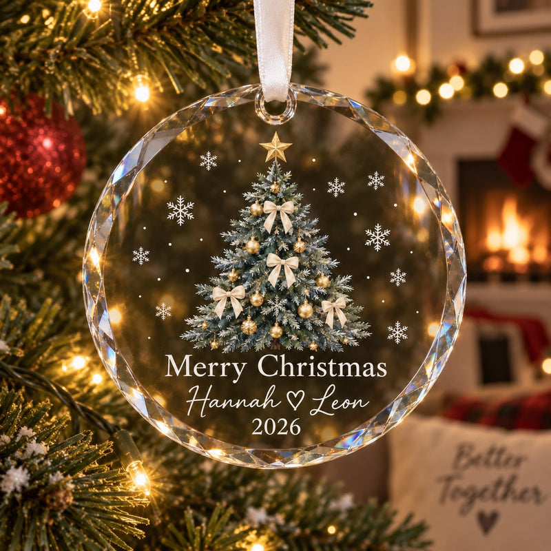 Weihnachtsanhänger mit Namen aus Glas