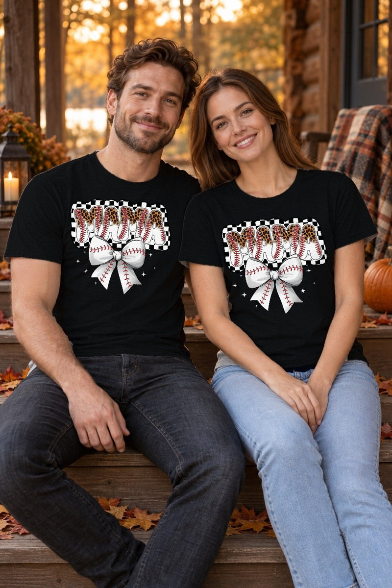 Baseball-Mama-Shirt „MAMA“ mit Leo-Buchstaben und Baseball-Schleife